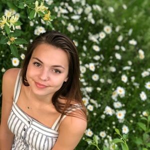 Meet your Posher, Alexana